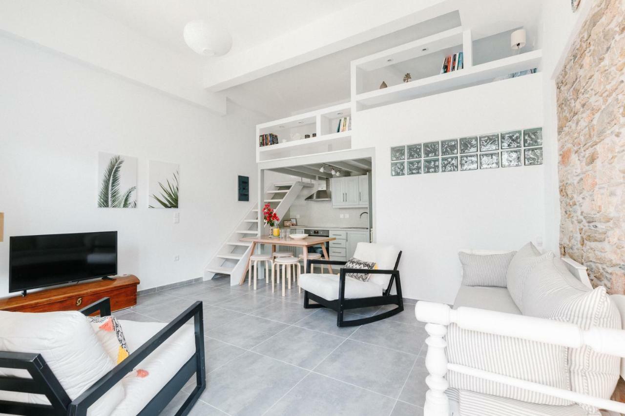 Achinos Guest House, Skopelos エクステリア 写真